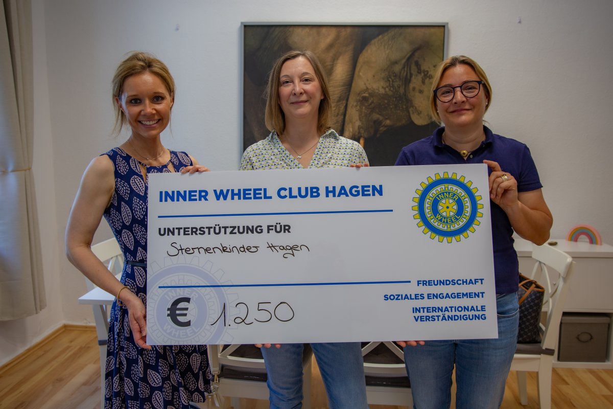Sternenkinderambulanz Hagen-Spendenübergabe Inner Wheel Club