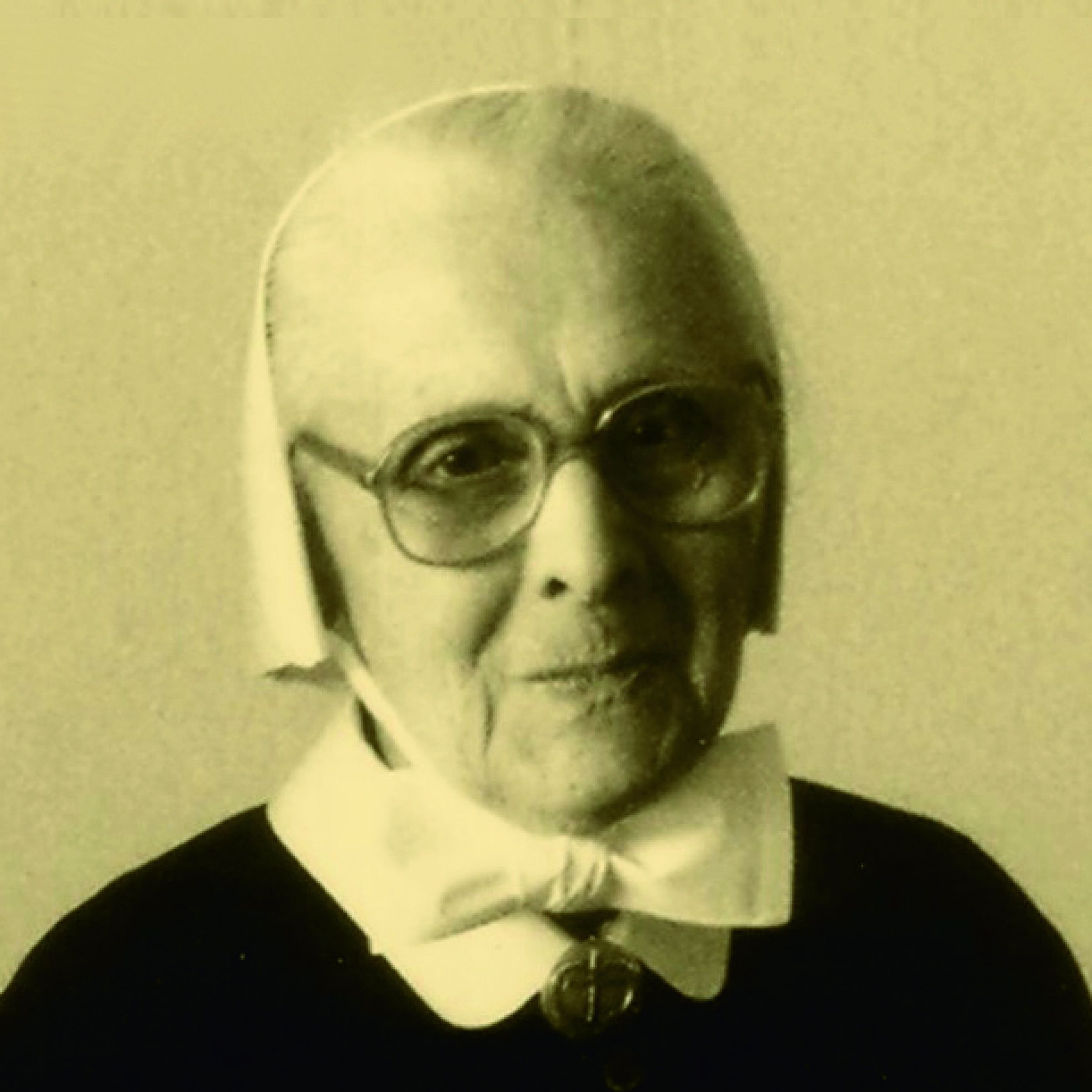 Portraitfoto von Oberin Margot Werwendt