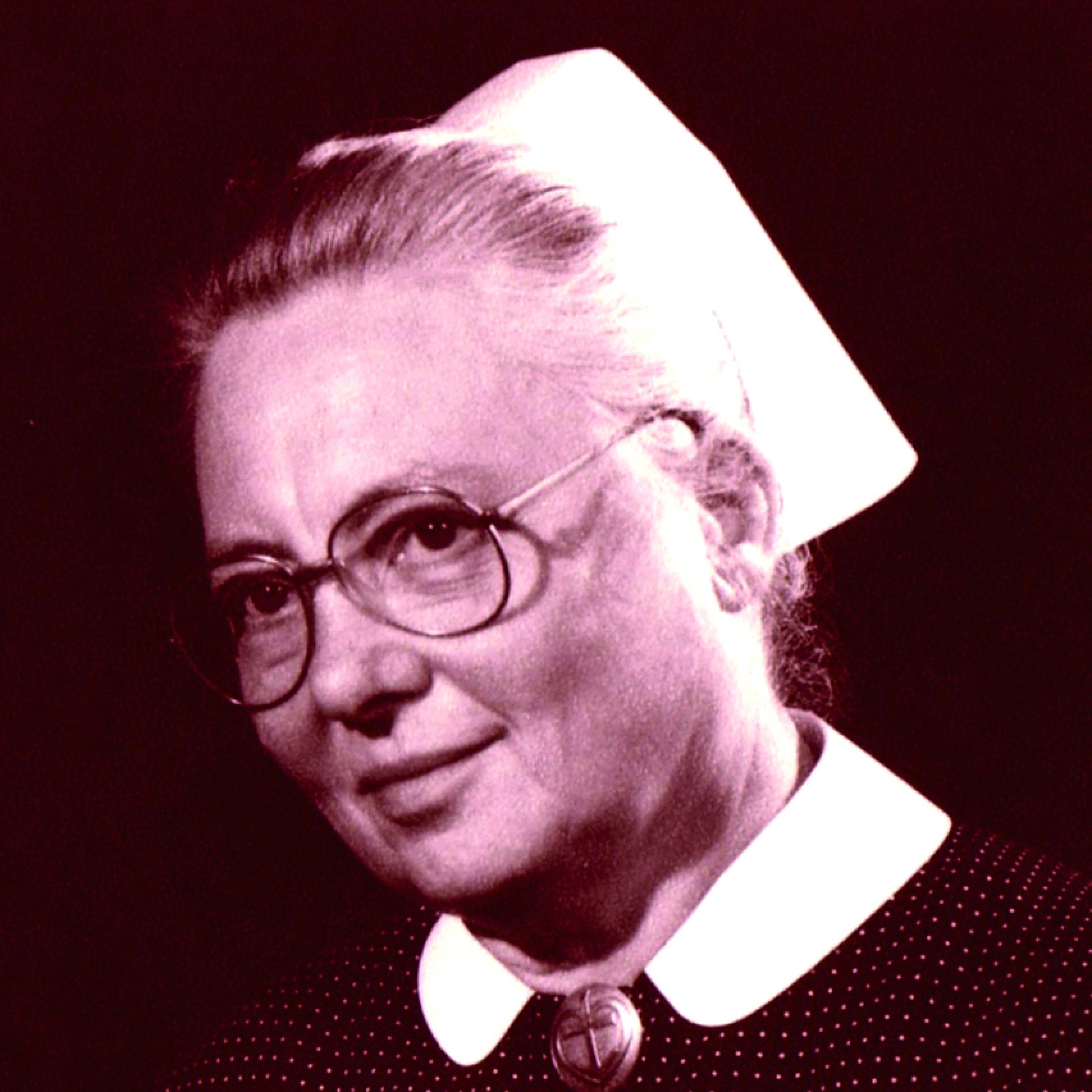 Portraitfoto von Oberin Anita Bochmann