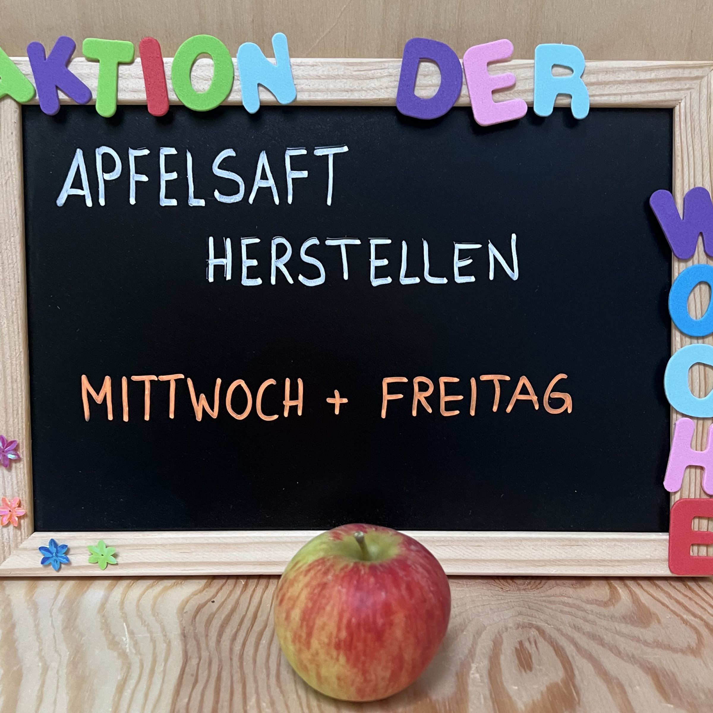 Ev. Kita Schellingstraße - Apfelsaft