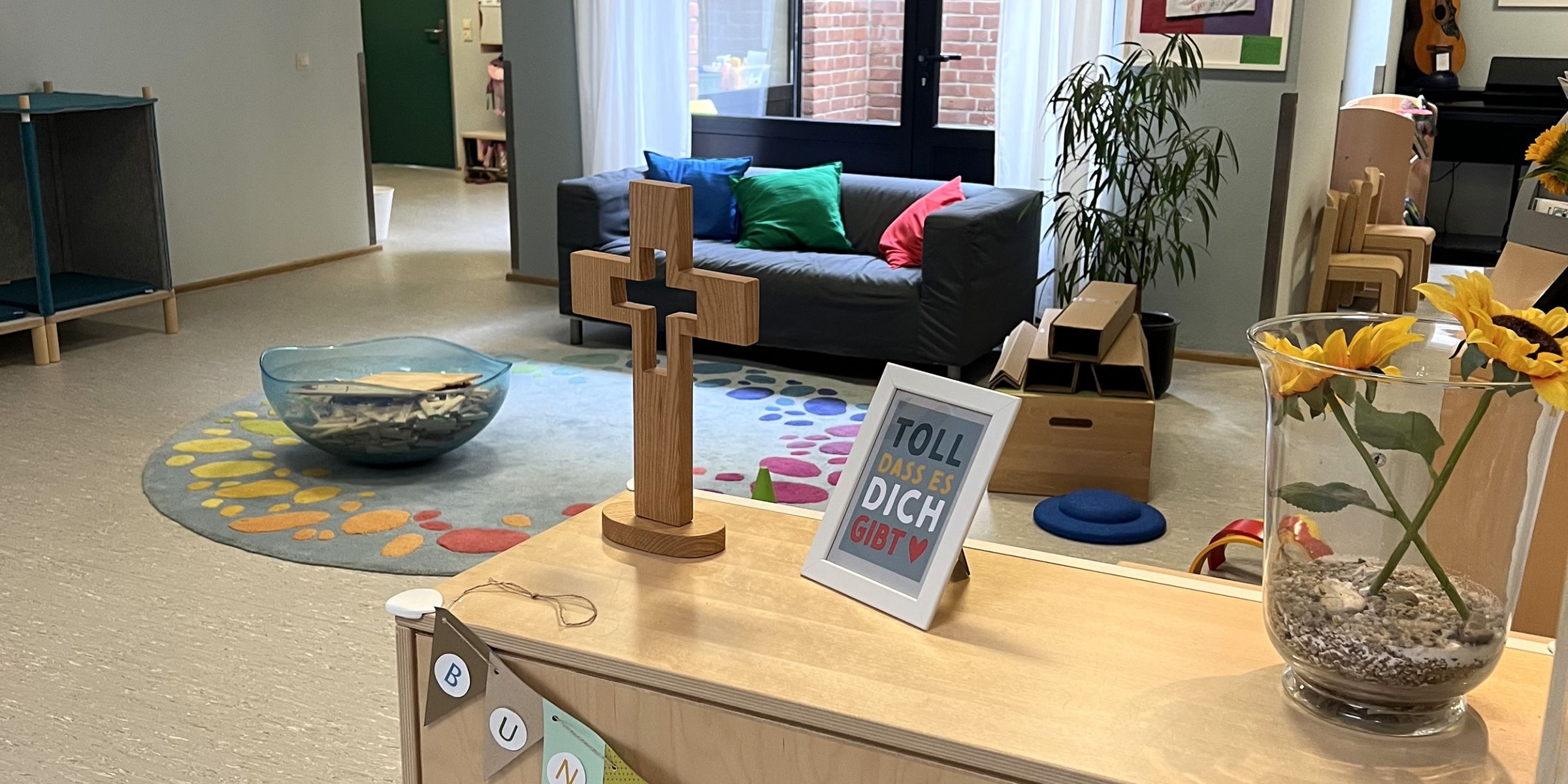 Der Eingangsbereich der Ev. Kita Schellingstraße. 