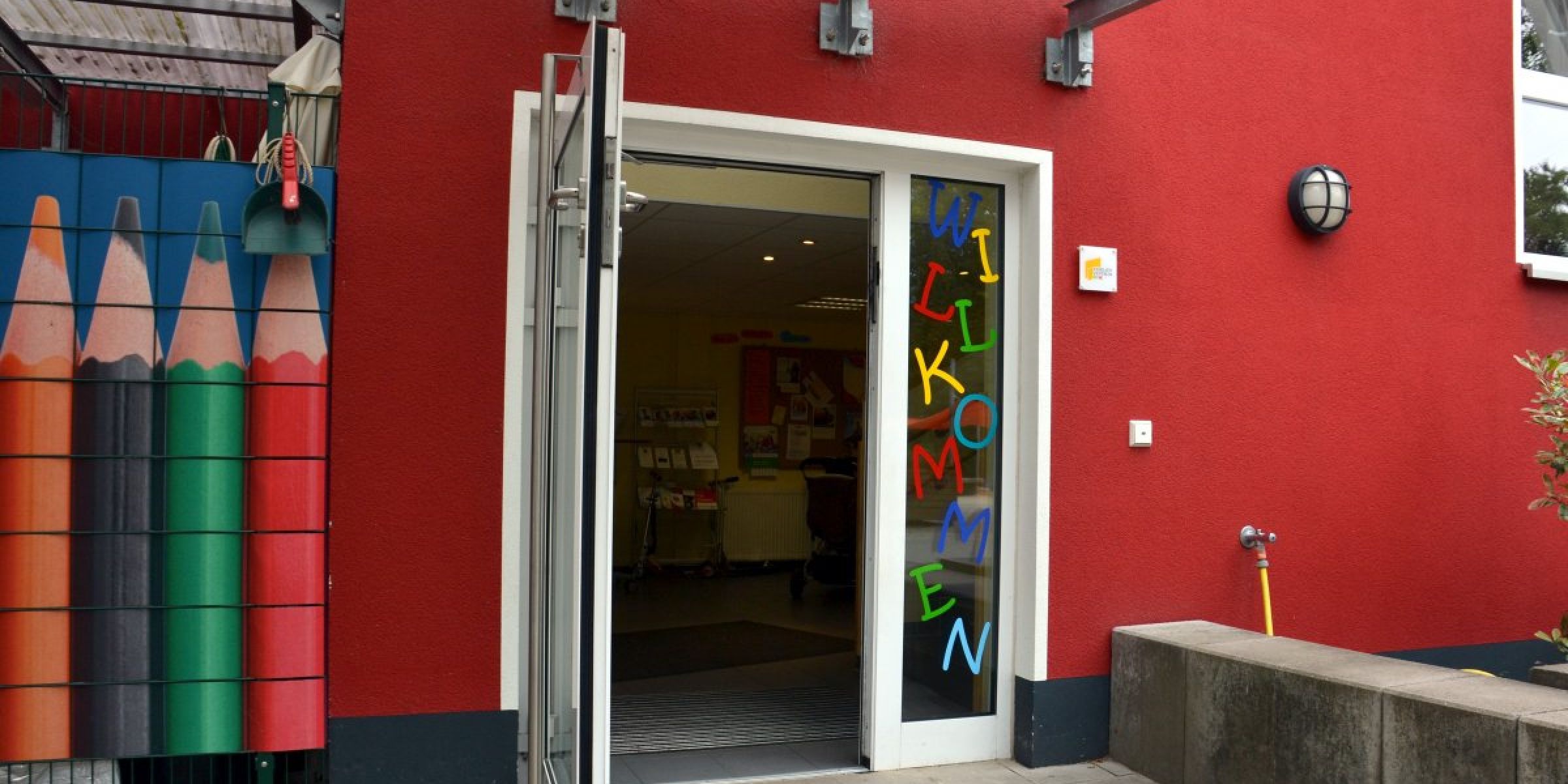 Der Eingangsbereich der Kita Kunterbunt