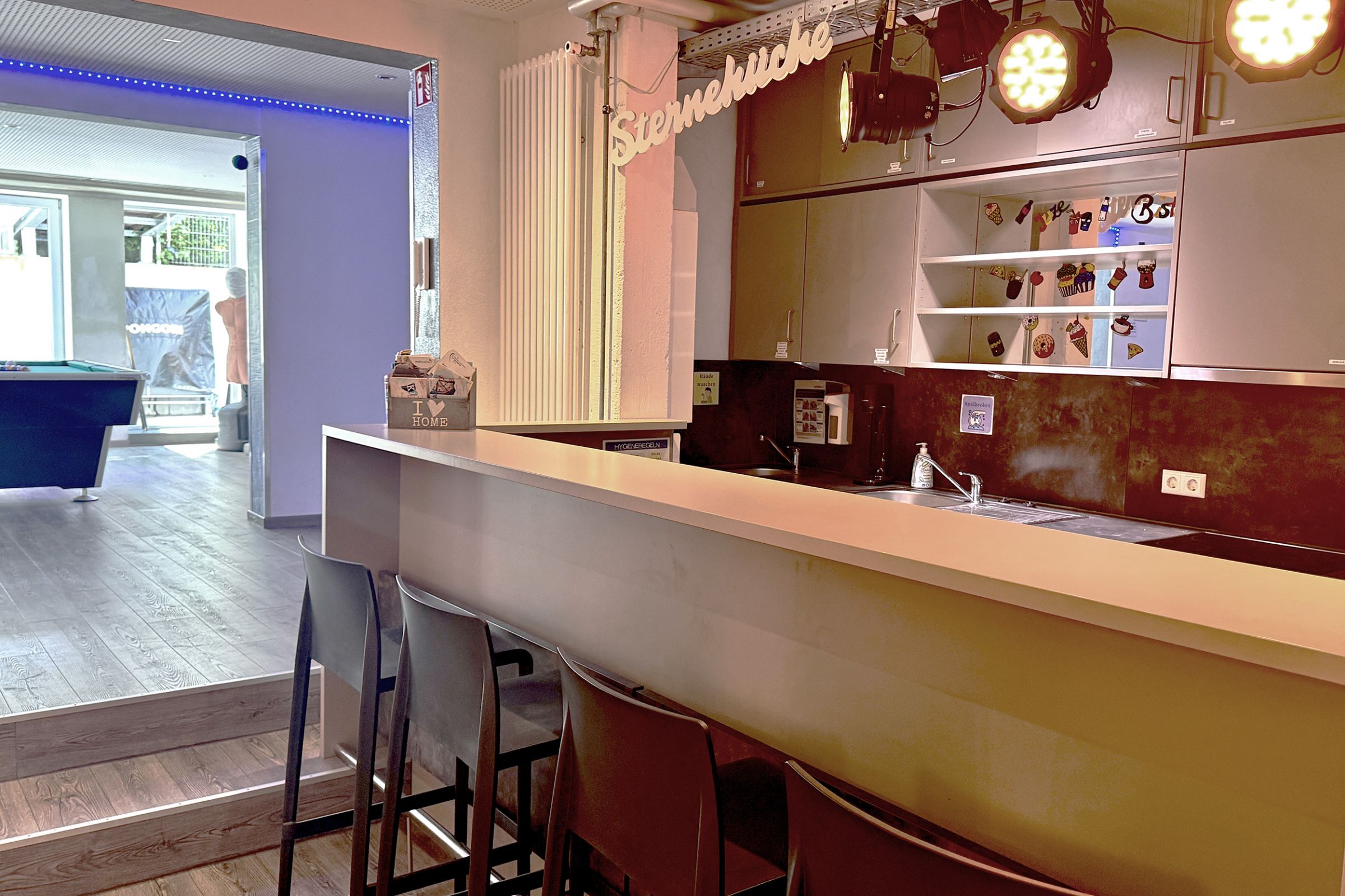 Barbereich im Jugendzentrum