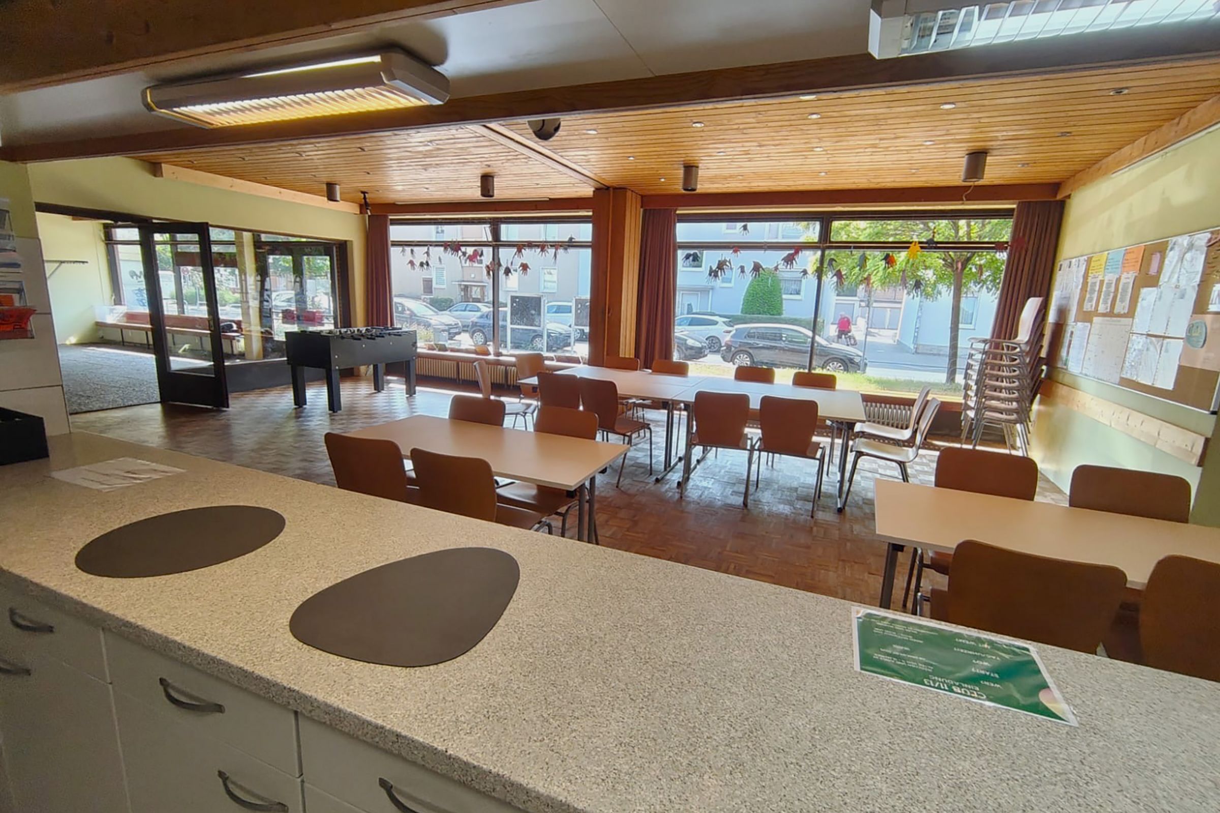 Ein Aufenthaltsbereich im JuZe Kreuzstraße