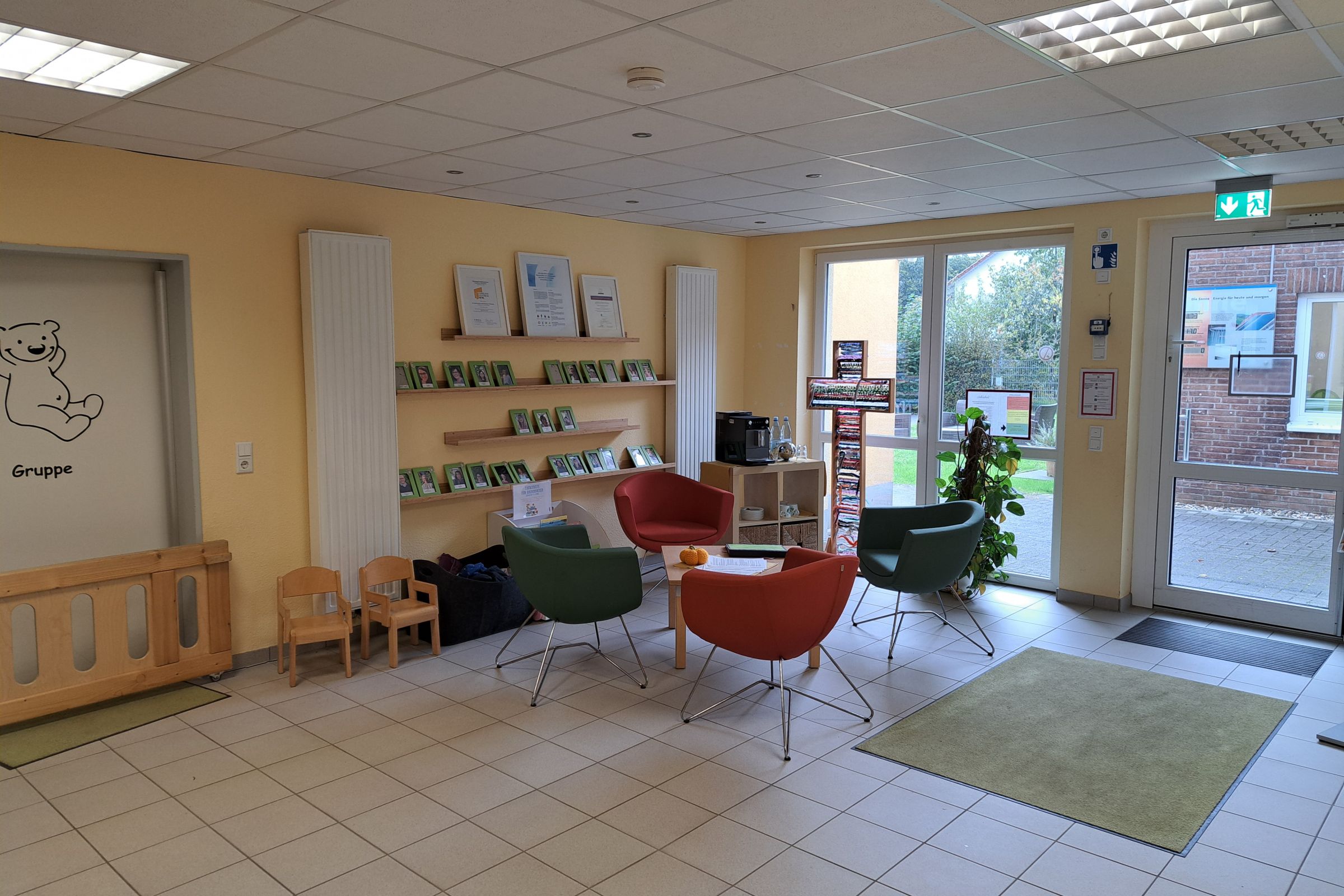 Dieses Bild zeigt den ruhigen Eingangsbereich der Kita Villa Kunterbunt.