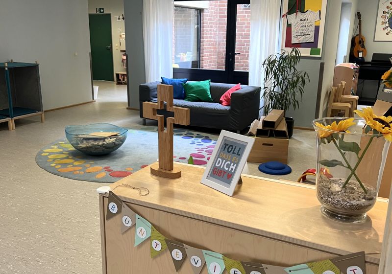 Der Eingangsbereich der Ev. Kita Schellingstraße. 