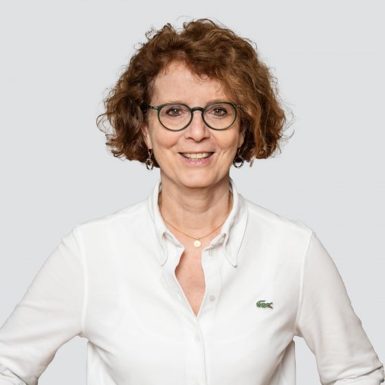 Portraitfoto von Petra Hein