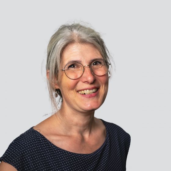 Das Foto zeigt ein Portrait von Sandra Spielmann.